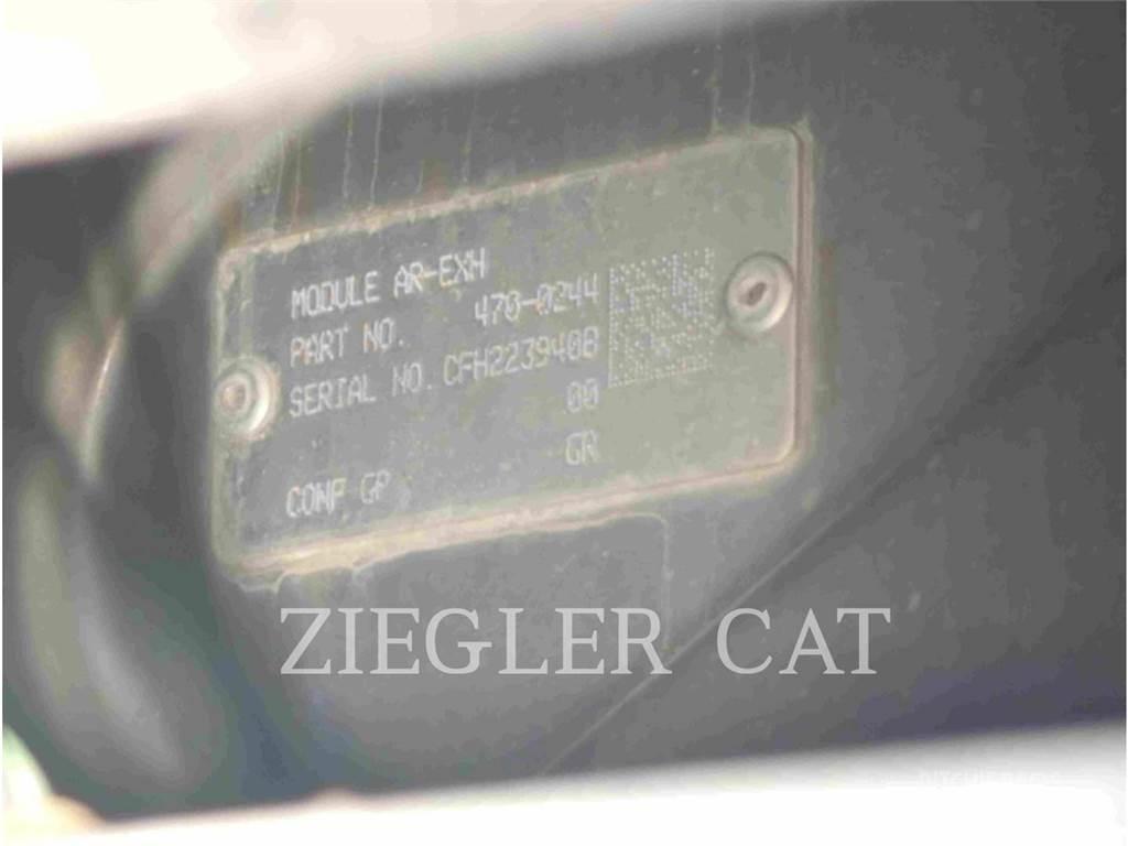 CAT 963K Crawler FEL's