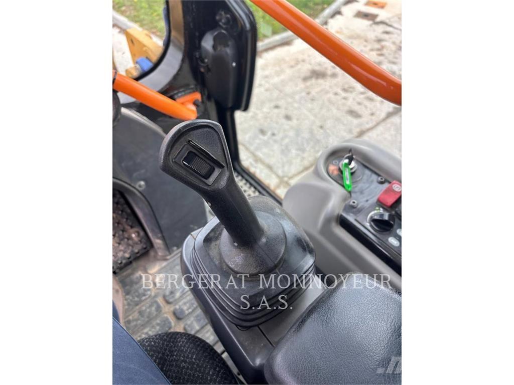 CAT 963K Crawler FEL's