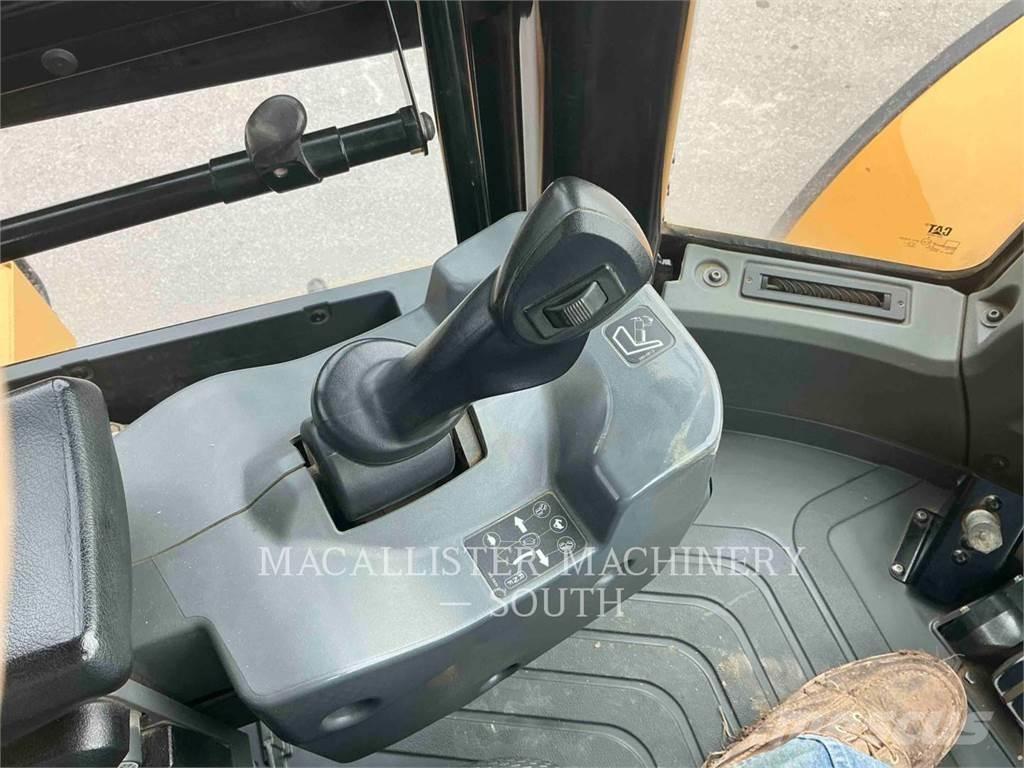 CAT 966M Wheel loaders