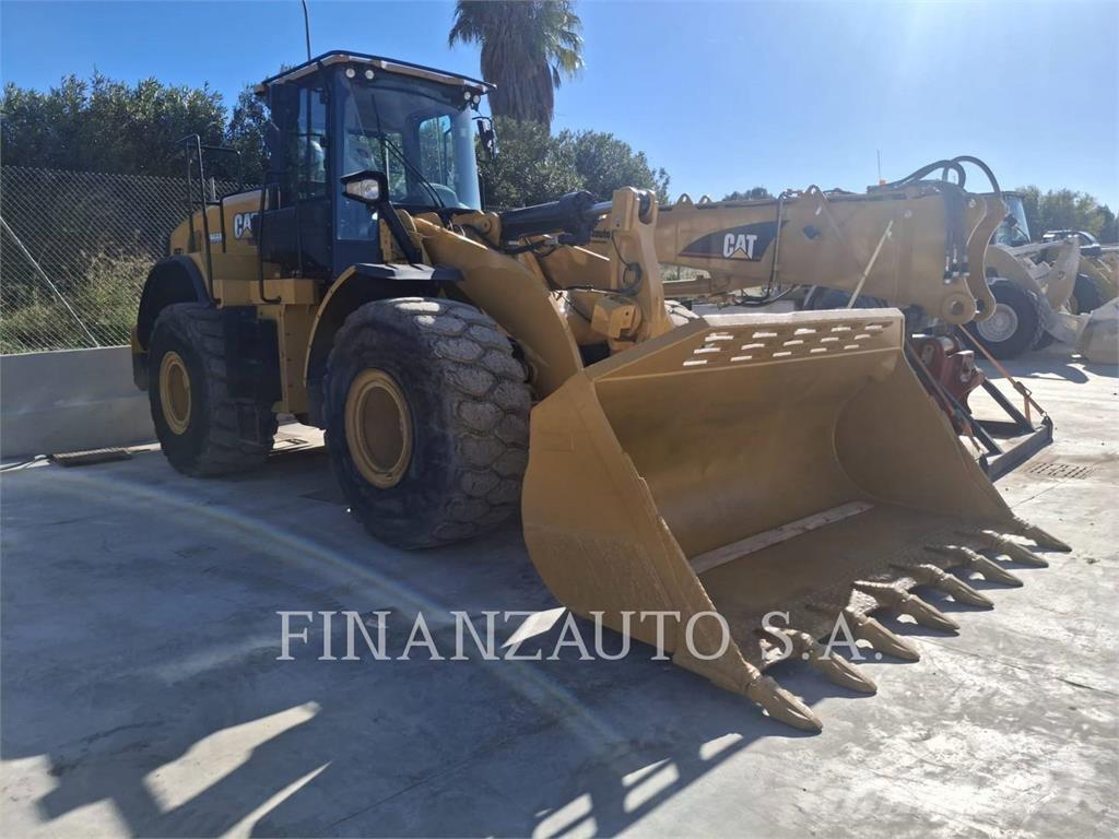 CAT 966M Wheel loaders