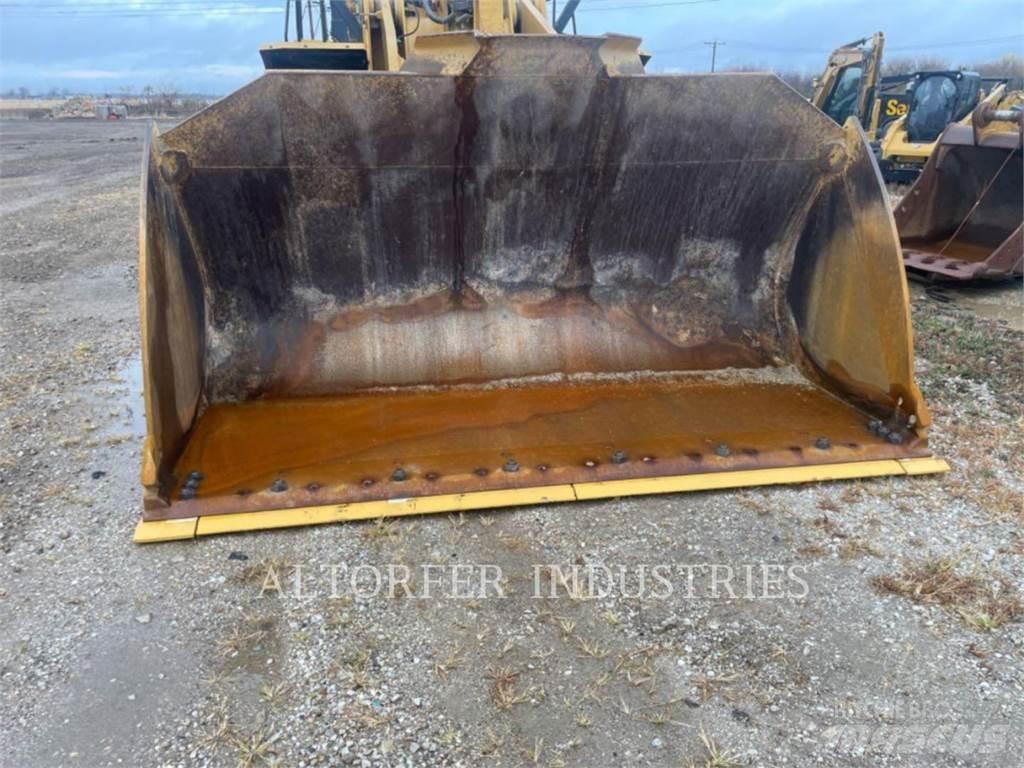 CAT 972M Wheel loaders