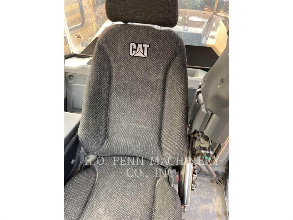 CAT 972M Wheel loaders