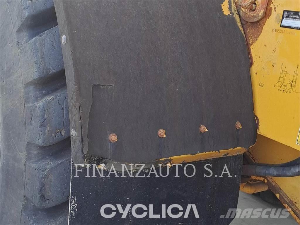 CAT 972M Wheel loaders
