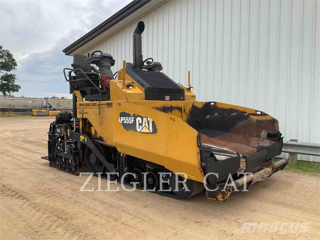 CAT AP555F Asphalt pavers