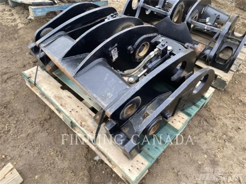 CAT ATTACHMENTS 950M Quick connectors