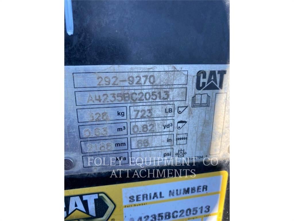 CAT BKSSLGP86S Skid steer loaders