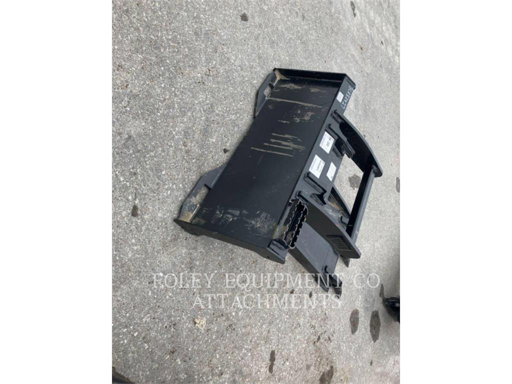 CAT BKSSLSLAB Skid steer loaders