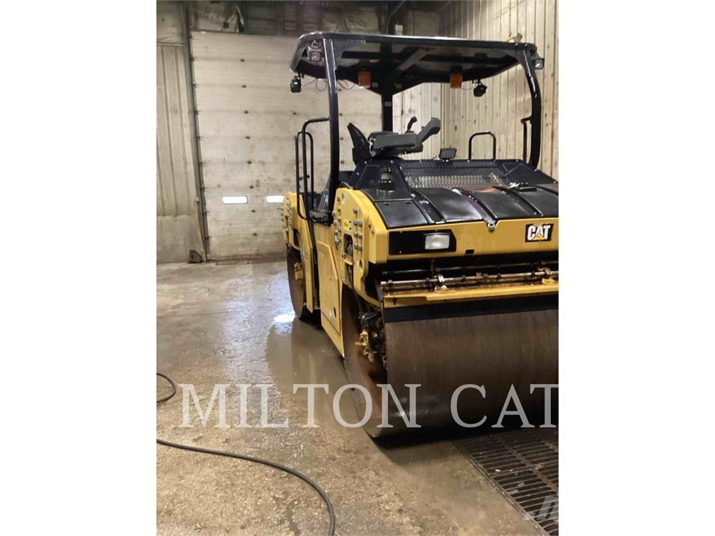 CAT CB13 Soil compactors