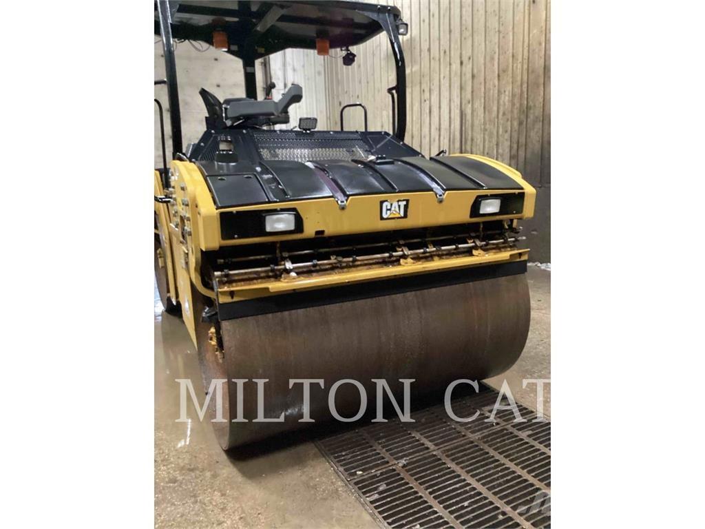 CAT CB13 Soil compactors