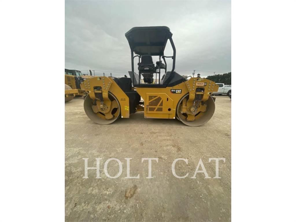 CAT CB13 Single drum rollers