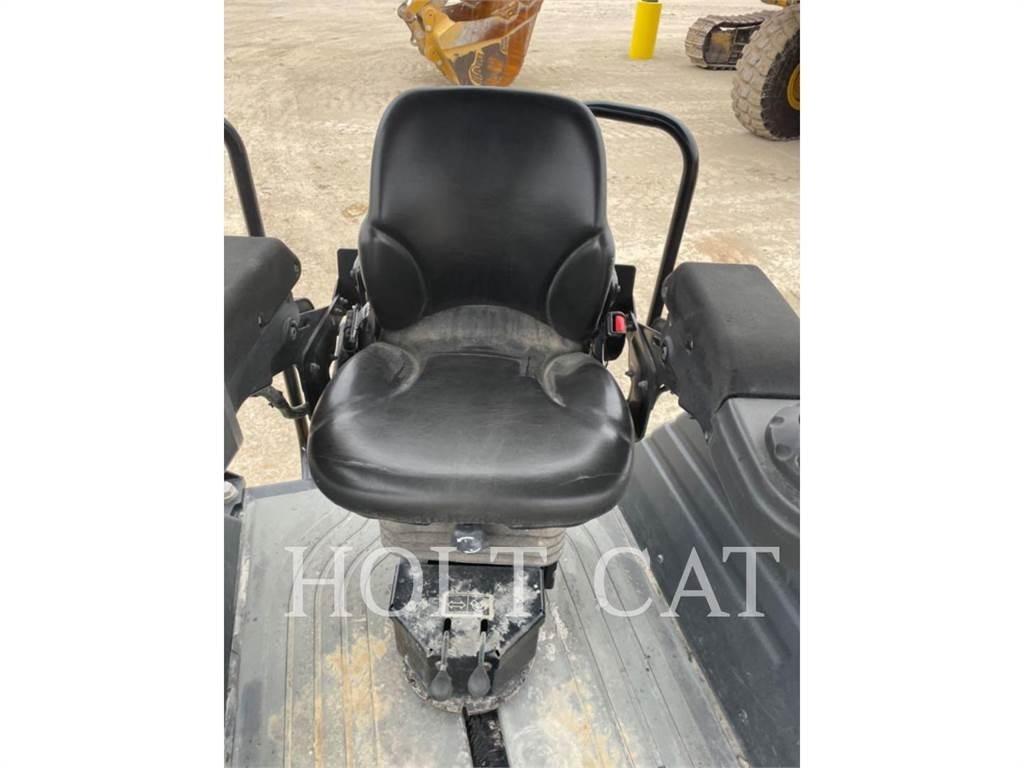 CAT CB13 Single drum rollers