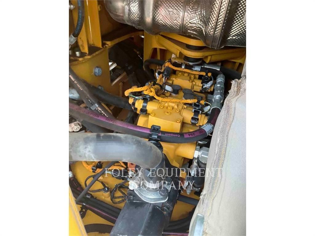 CAT CB15 Soil compactors