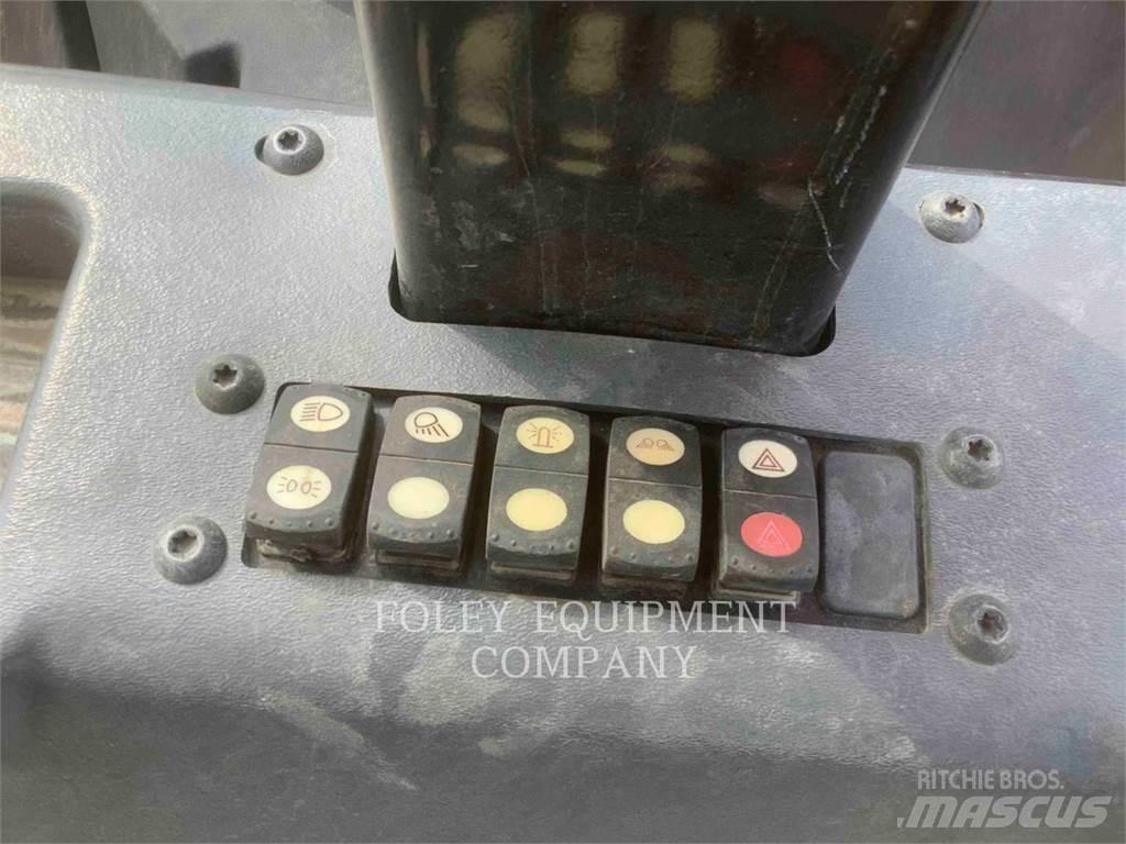 CAT CB15 Soil compactors
