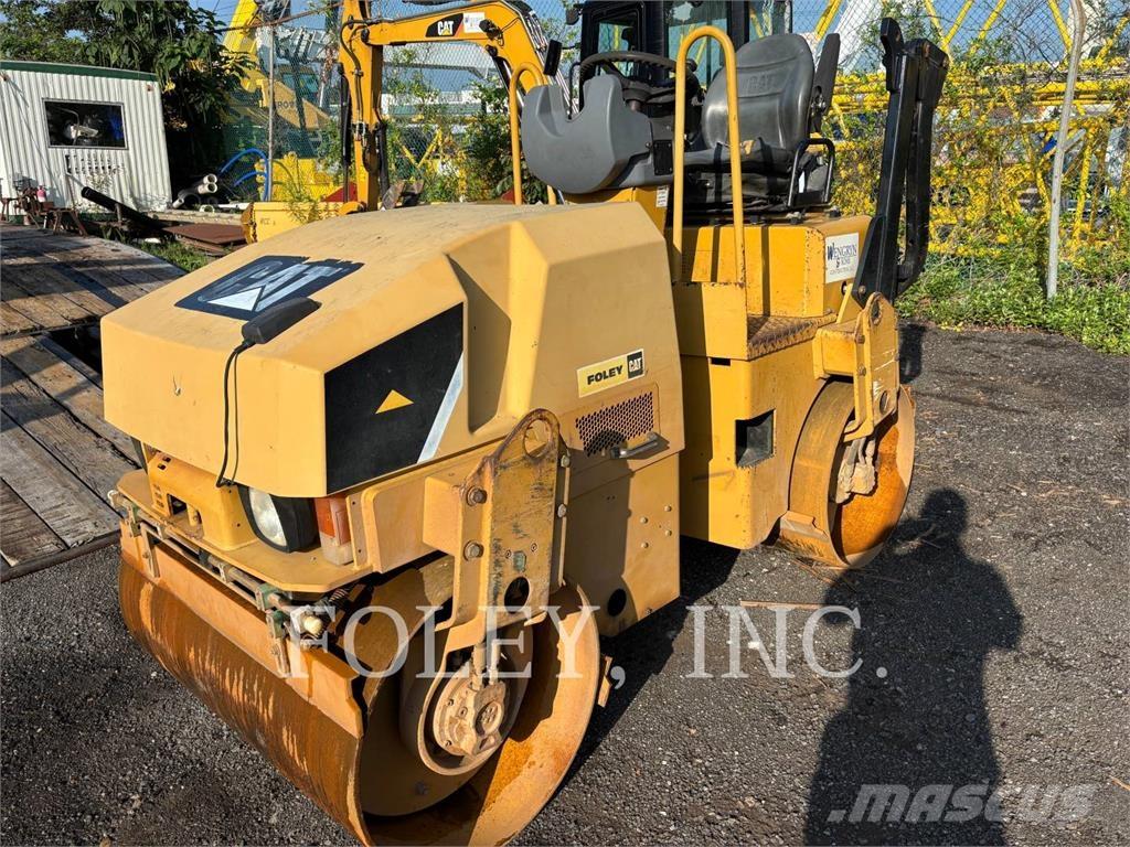 CAT CB24 Twin drum rollers