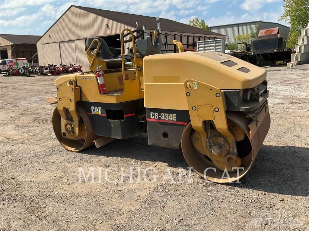 CAT CB334E Single drum rollers