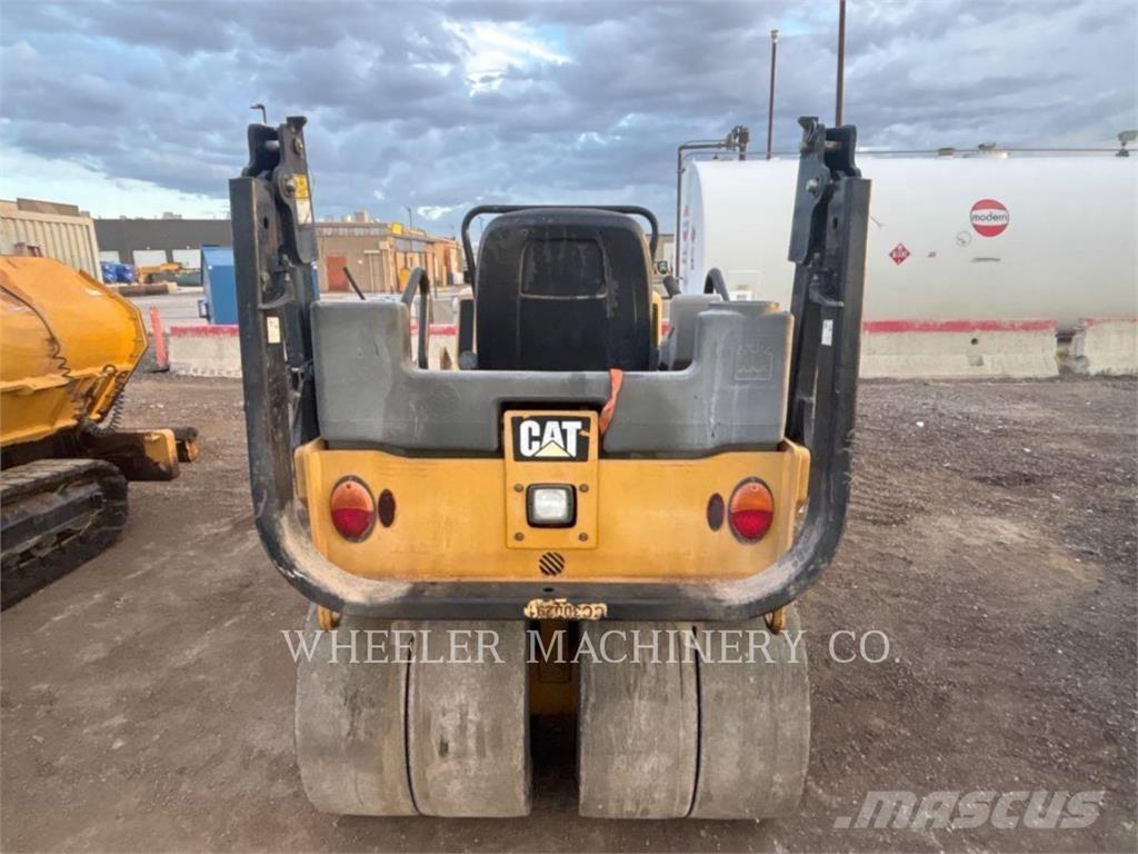 CAT CC34B Crawler FEL's