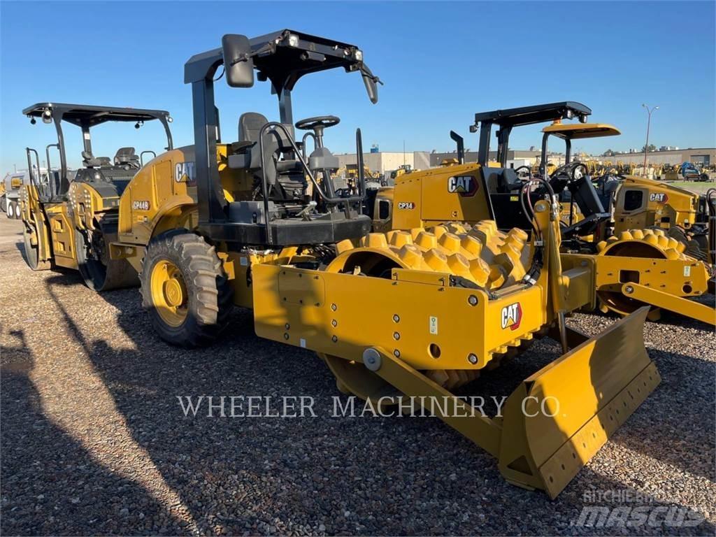 CAT CP44B Single drum rollers