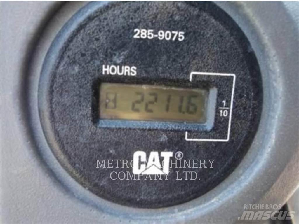 CAT CS-533E Single drum rollers