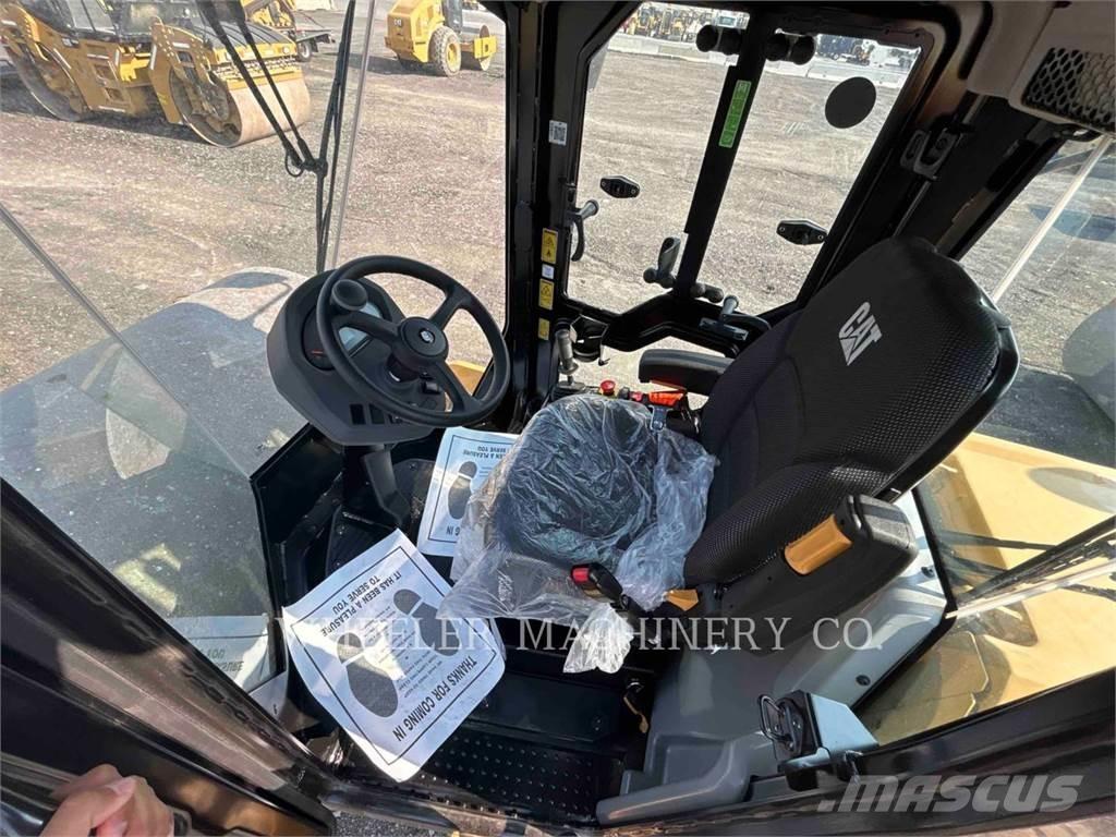 CAT CS11 GC Single drum rollers