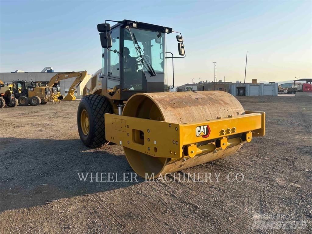 CAT CS12 Single drum rollers
