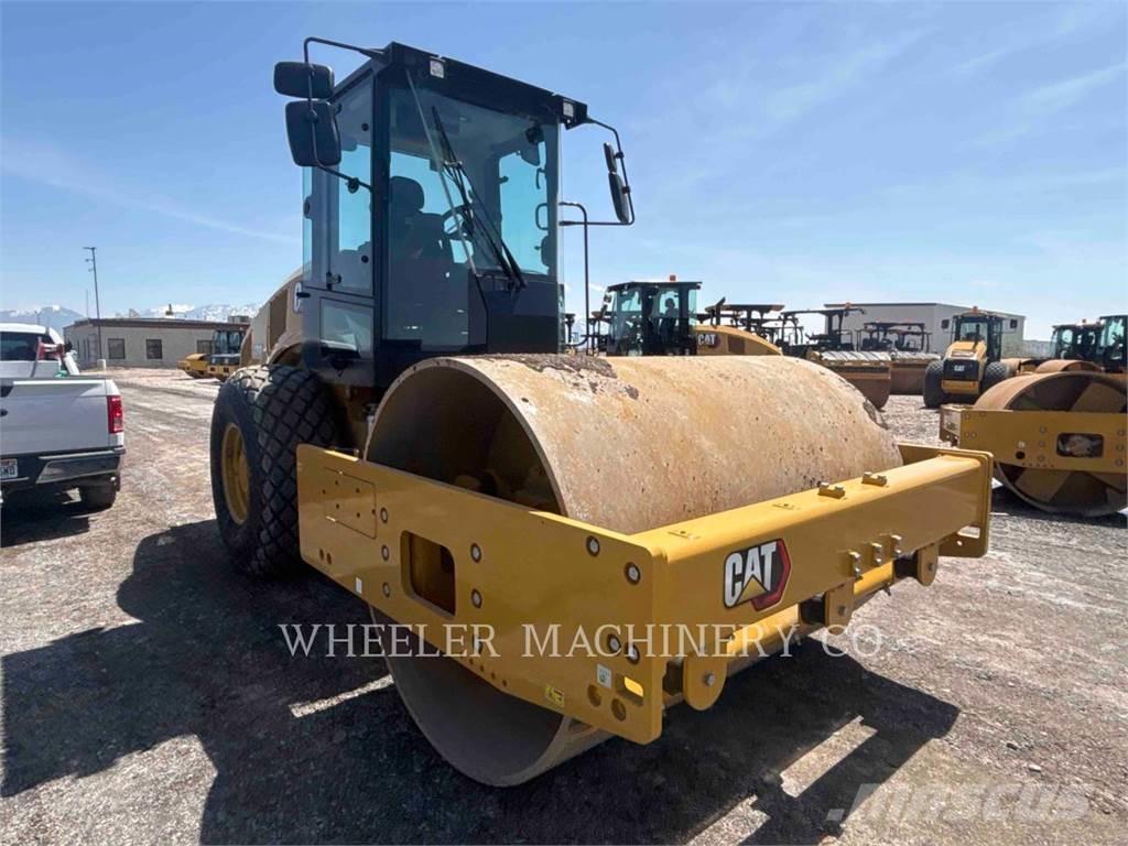 CAT CS12 Single drum rollers