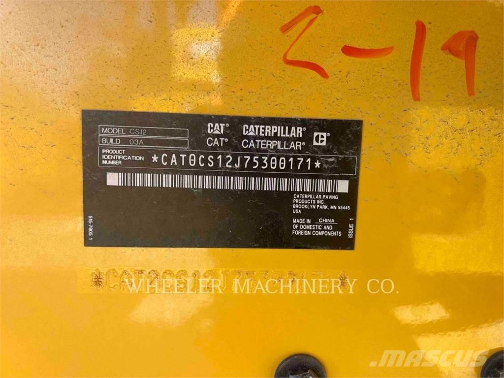 CAT CS12 Single drum rollers