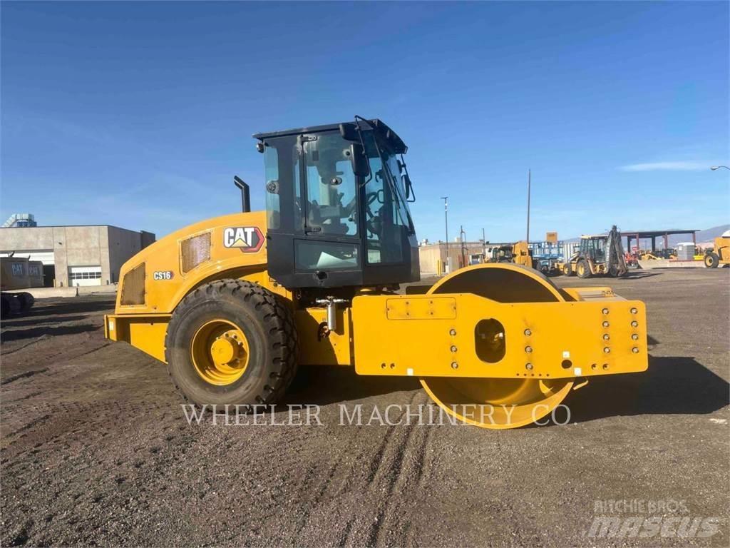 CAT CS16 Single drum rollers