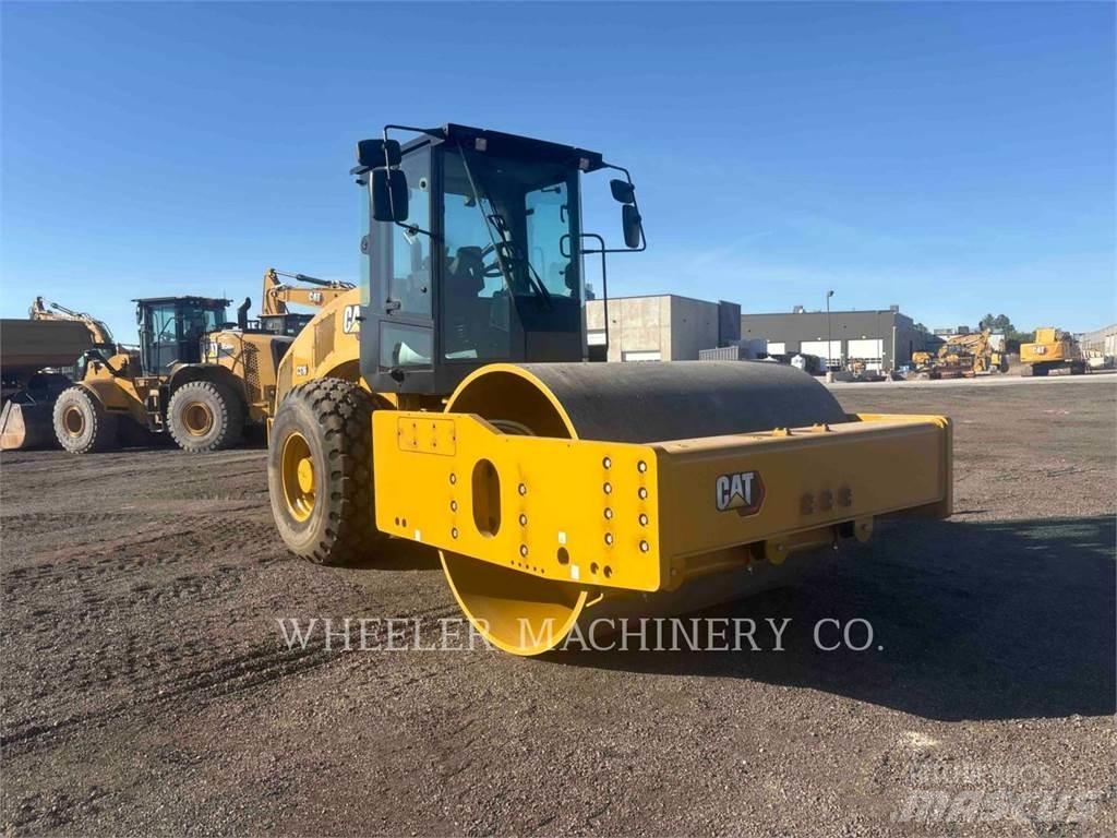 CAT CS16 Single drum rollers