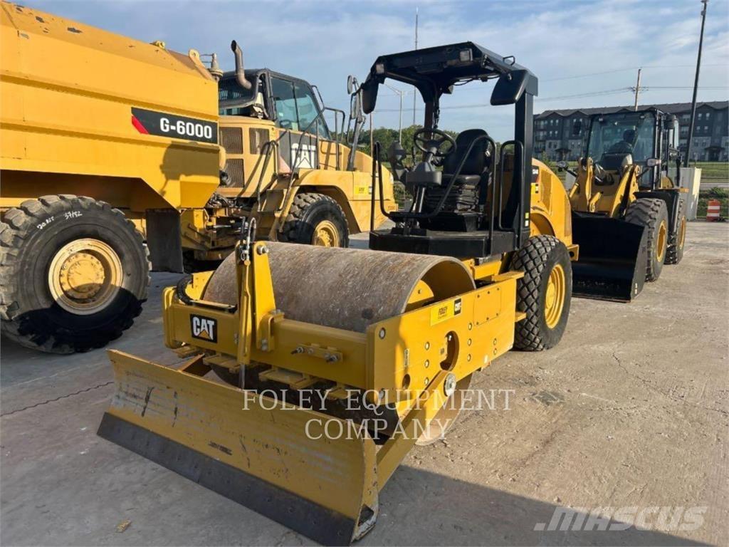 CAT CS44B Soil compactors