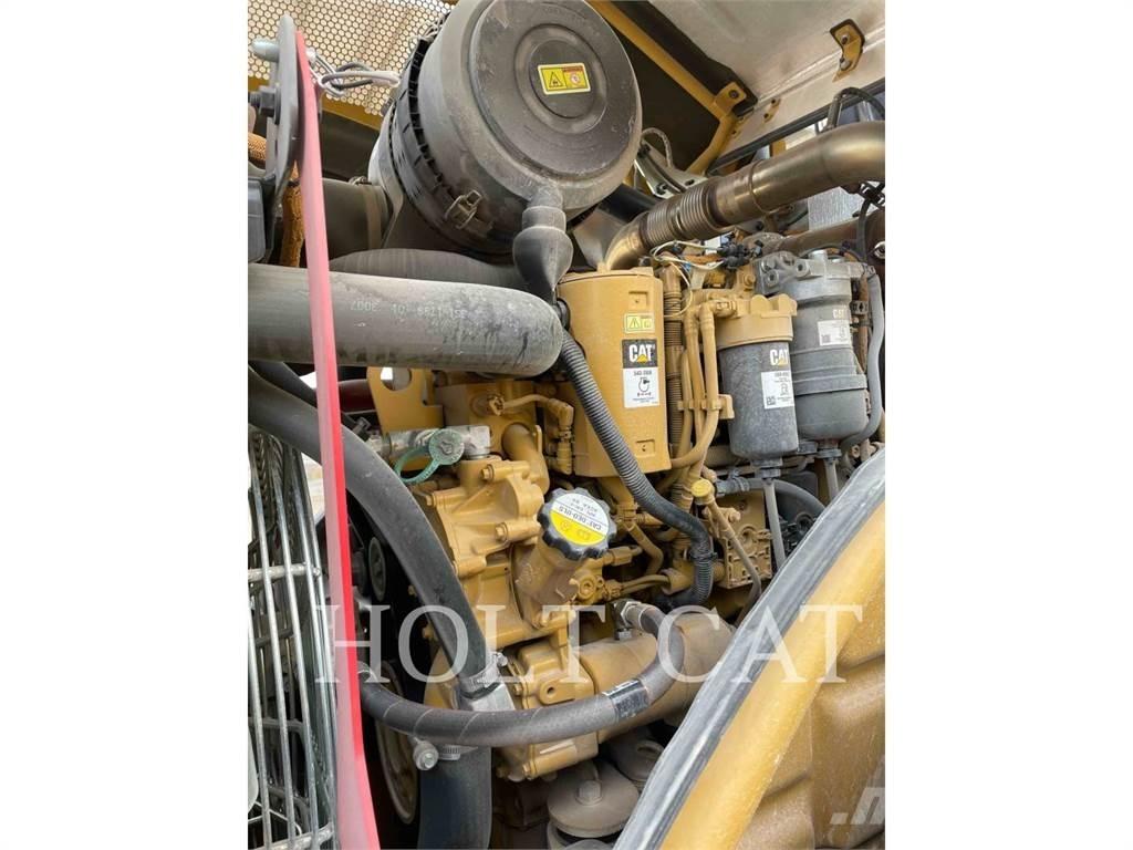 CAT CS54B Soil compactors