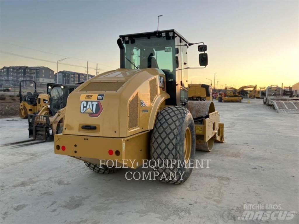 CAT CS56B Soil compactors