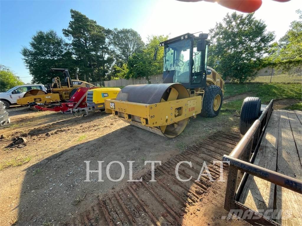 CAT CS56B Single drum rollers