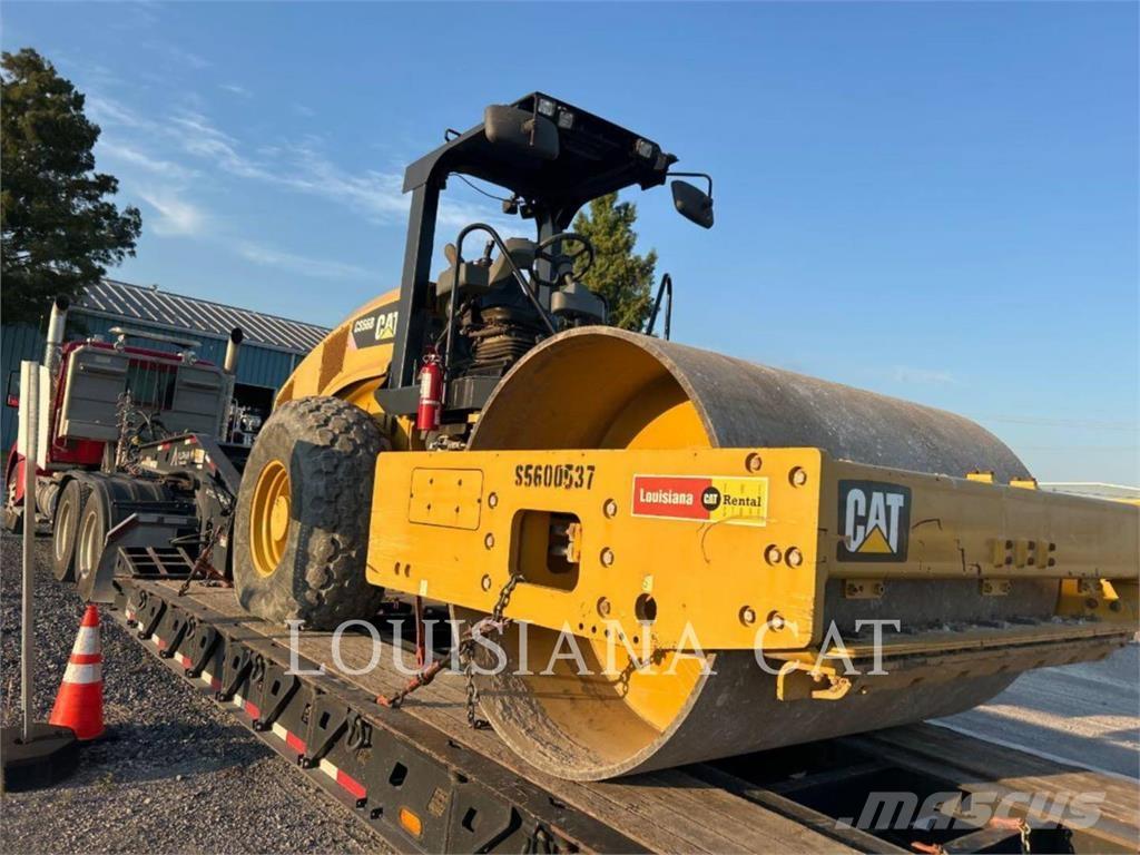 CAT CS56B Single drum rollers