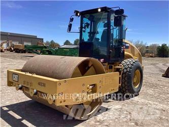 CAT CS56B Soil compactors
