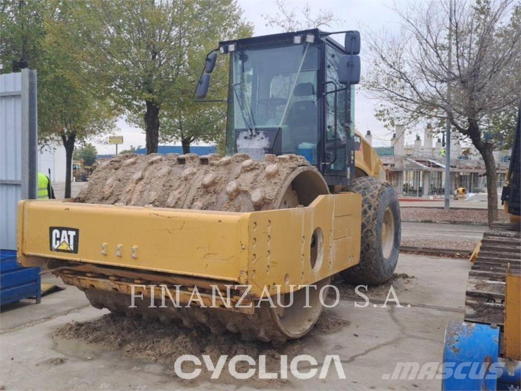 CAT CS74B Single drum rollers