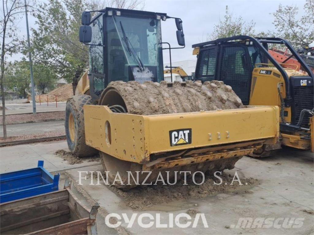 CAT CS74B Single drum rollers