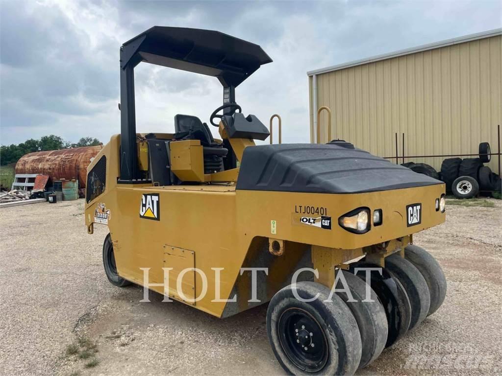 CAT CW14 Pneumatic tired rollers