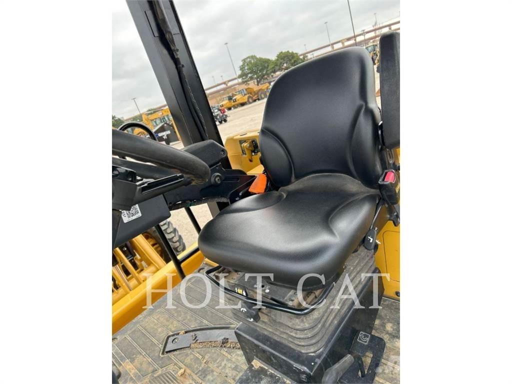 CAT CW16 Single drum rollers