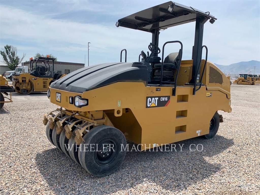 CAT CW16 Pneumatic tired rollers