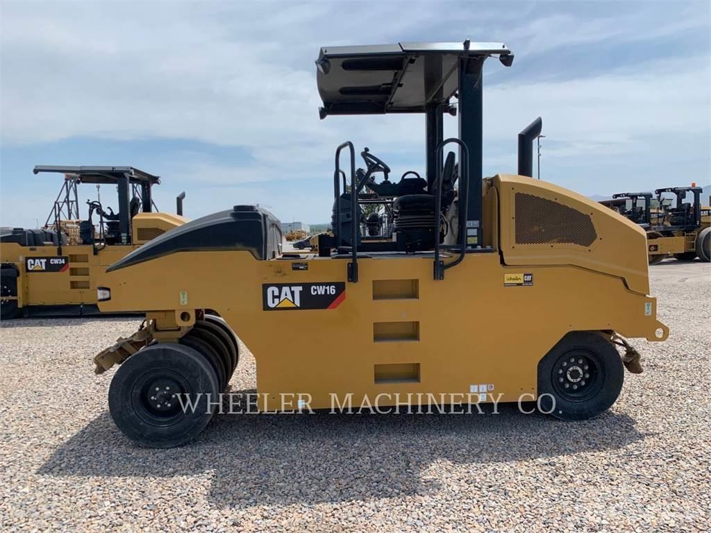 CAT CW16 Pneumatic tired rollers