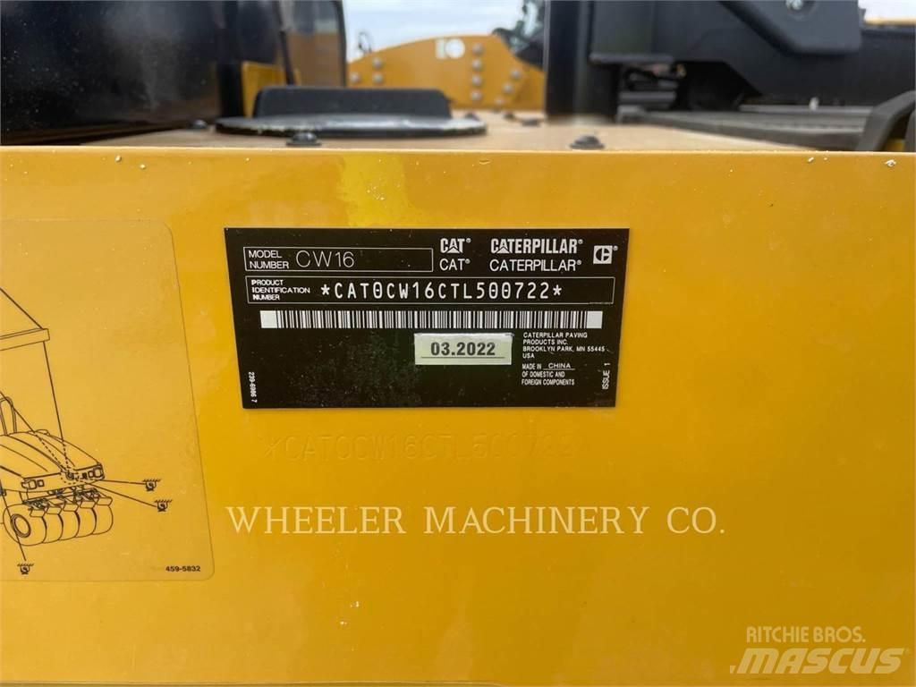CAT CW16 Pneumatic tired rollers