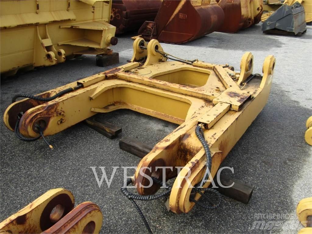 CAT D10T Scarifiers