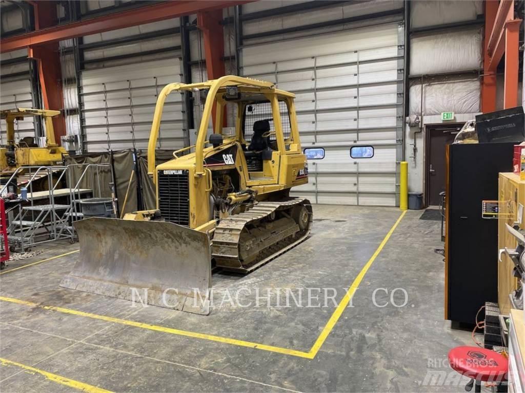 CAT D3G XLCN Crawler dozers