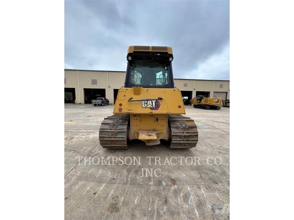 CAT D4 Crawler dozers