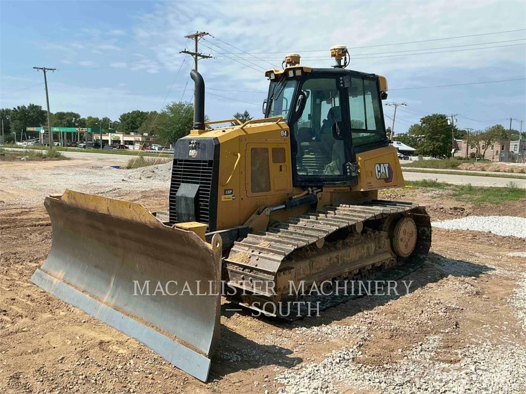 CAT D4 Crawler dozers