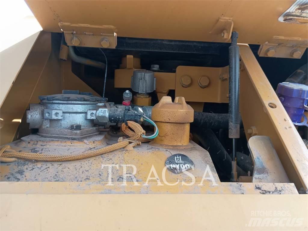 CAT D5 Crawler dozers