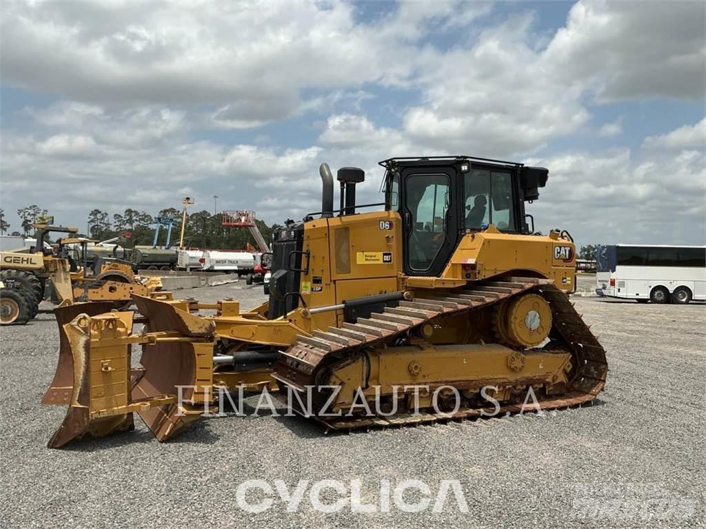 CAT D6 Crawler dozers