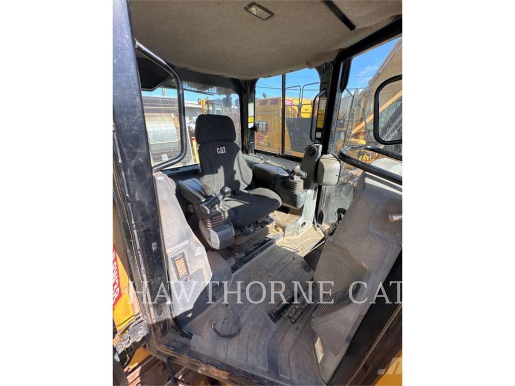 CAT D6K2XL GCS Crawler dozers