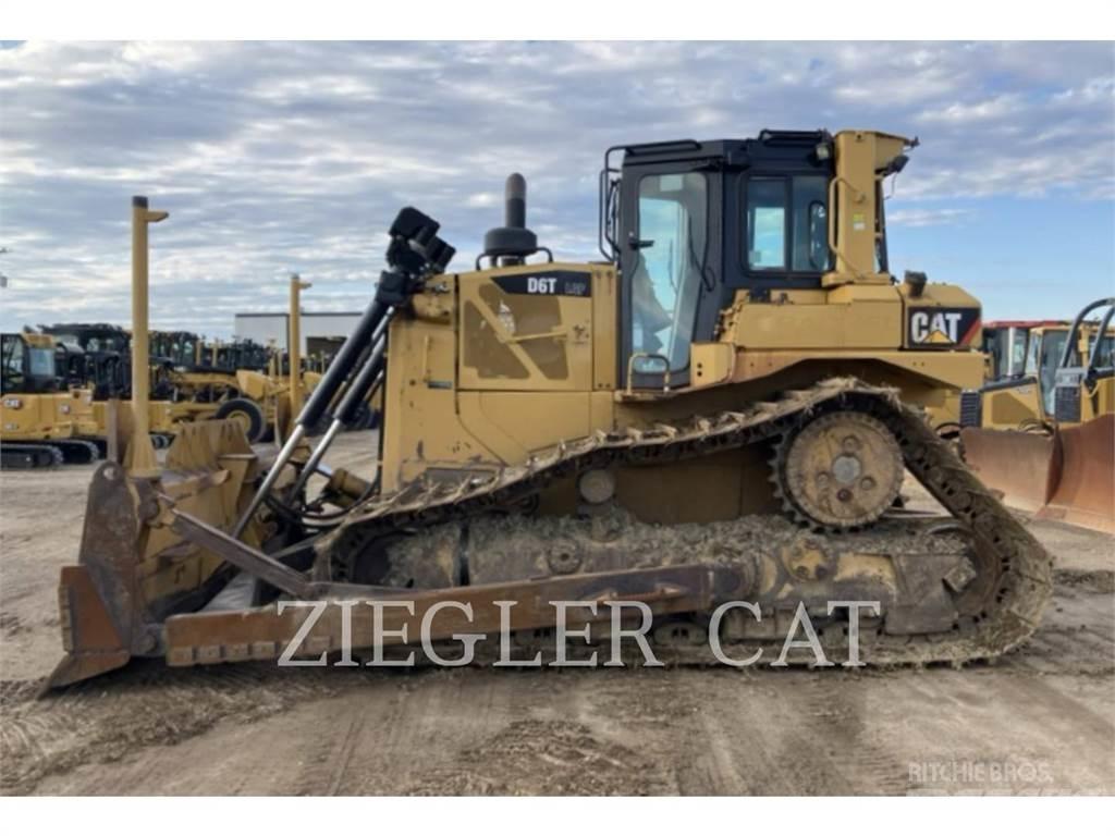 CAT D6T Crawler dozers