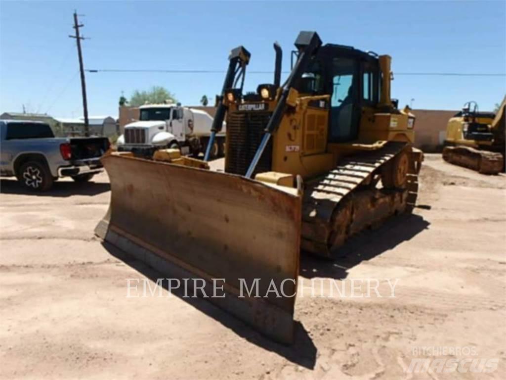 CAT D6T Crawler dozers